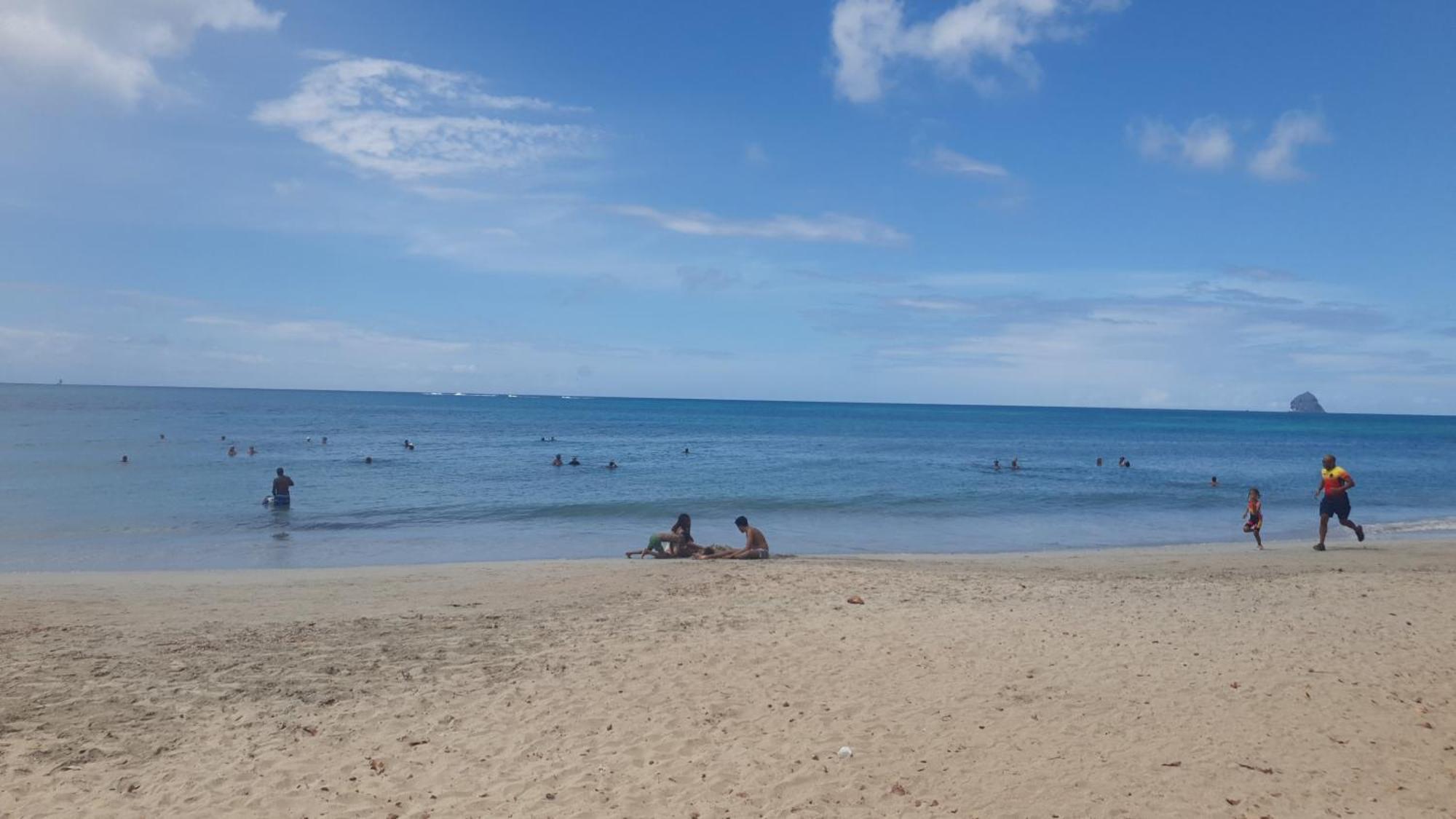 Villa Les Mahoganys Riviere-Salee ภายนอก รูปภาพ